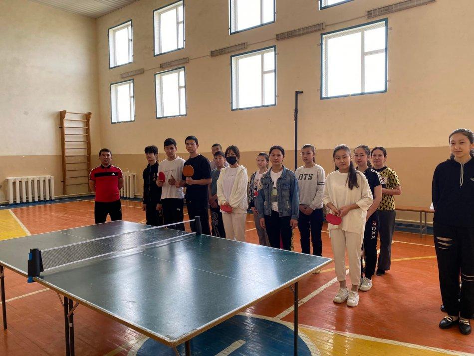 Бүкіл әлемдік үстел теннис күні.