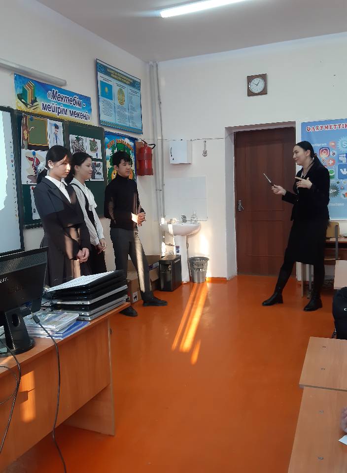 "Мамандық - өмір таңдауы" тақырыбында тренинг сабағы өтті.