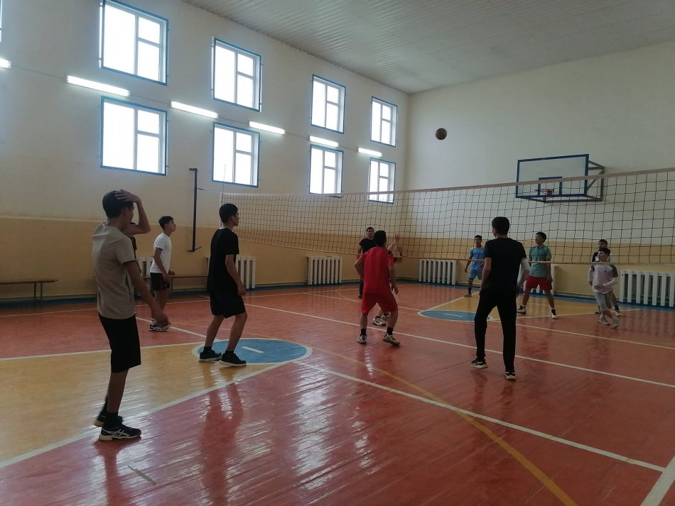 "Бабамыздан қалған асыл қазына"спорттық ойындар өткiздi.